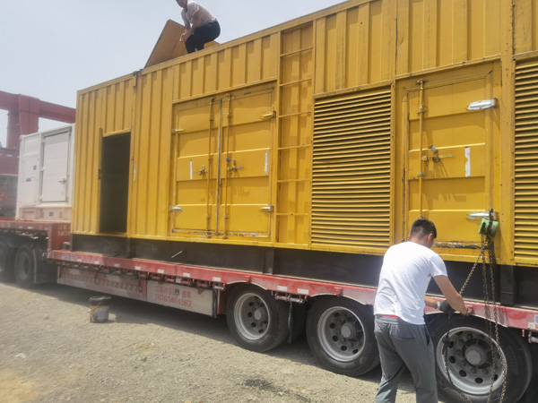 贵州发电机出租100KW发电机需要什么规格的电缆线？