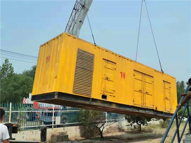 贵州300KW柴油发电机组油耗是多少？
